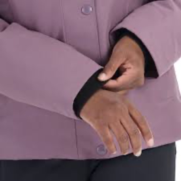 Marmot Women's Chelsea Short Down Insulated Hooded Jacket Snow Winter Ski - Picture 2 of 6